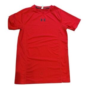 Boys Under Armour heatgear  Performance short sleeve red shirt size YXL